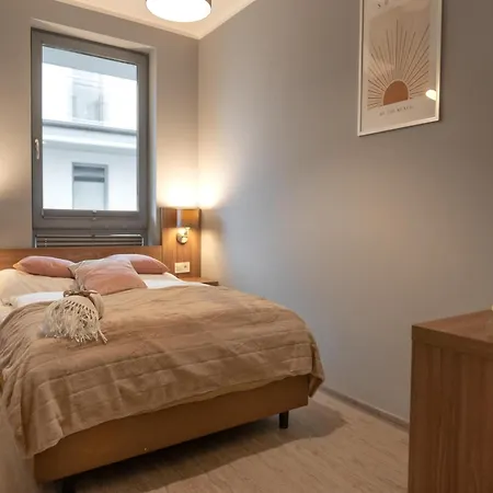 Spacious Near The Sea, Apartment