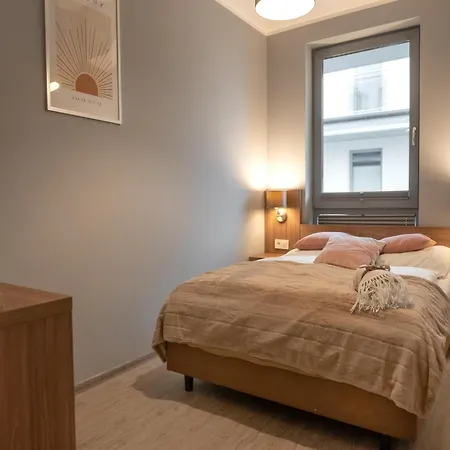 Spacious Near The Sea, Apartment *